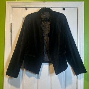 Harve Benard Black Velvet Blazer